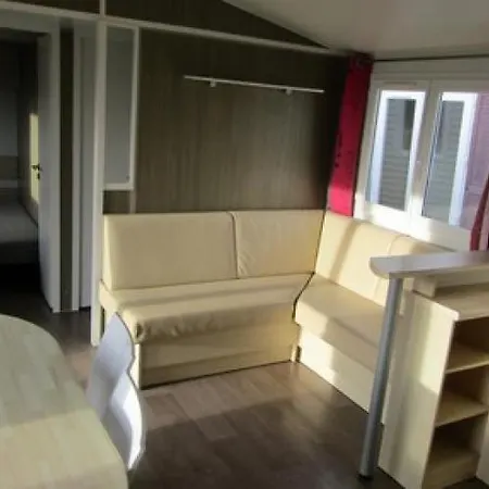 Κάμπινγκ Ecuries Leseigneur - Insolites Bolleville (Manche)