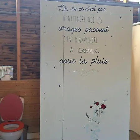 Kamp alanı Ecuries Leseigneur - Insolites Bolleville (Manche)