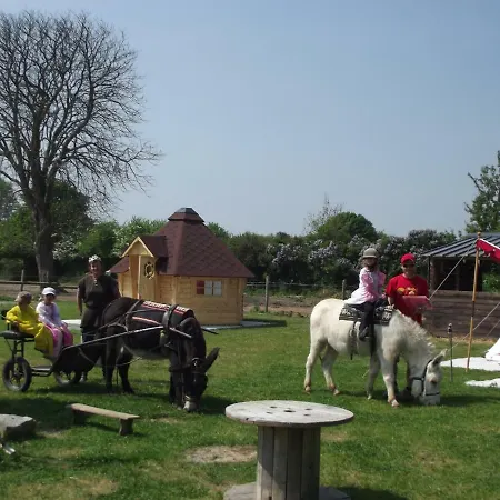 Ecuries Leseigneur - Insolites * Bolleville (Manche)