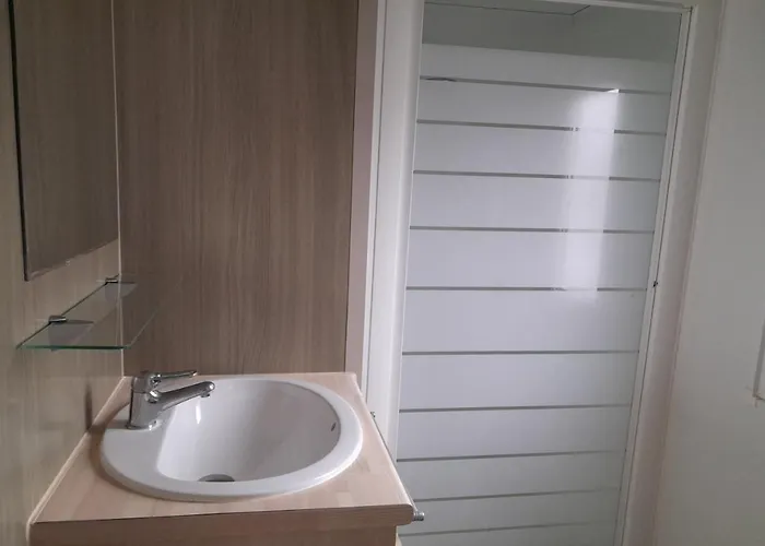 Ecuries Leseigneur - Insolites אתר קמפינג *