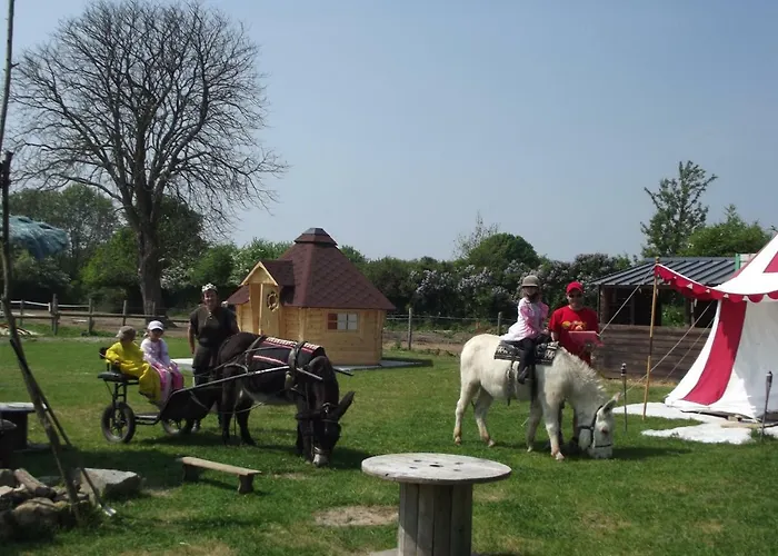 Ecuries Leseigneur - Insolites * Bolleville (Manche)