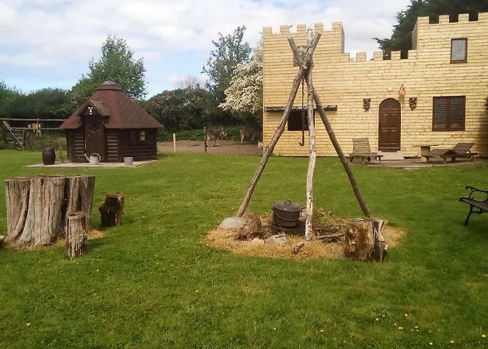 Ecuries Leseigneur - Insolites Campsite Bolleville (Manche)